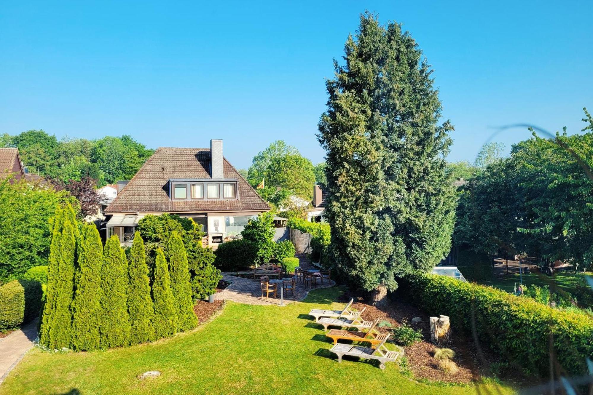 Strandnahe Ferienwohnung - Sehr Modern Und Hochwertig Eingerichtet, Inklusive Parkplatz, Gartenzugang Und Fahrradunterstellmoeglichkeit Scharbeutz Exterior foto